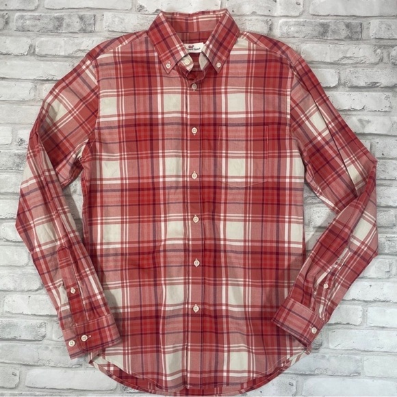 Vineyard Vines Red Purple Plaid Long Sleeve Button Collar Shirt 8 LNWOT - Picture 1 of 10